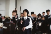 好，用户让我写一篇关于7岁以上孤独症补贴申请的文章，首先得确定标题。标题要简洁明了，又能吸引读者，所以孤独症儿童及成年者的补贴申请指南听起来不错