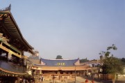 好，用户让我写一篇关于贷款补贴申请的文章，标题和内容都要写。首先，我需要确定文章的结构。标题要吸引人，可能用贷款补贴申请指南，助您轻松申请贷款这样的标题，既明确又鼓励读者