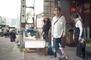 好，用户让我写一篇关于无房户申请补贴的文章，首先得确定标题。标题要简洁明了，又能吸引读者，所以无房户申请补贴，政策解读与申请指南听起来不错