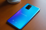 OPPO人工智能助手，唤醒未来生活，喊话新时代，OPPO AI助手引领未来生活潮流，开启智能新时代