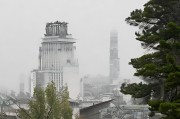 好，用户让我写一篇关于浙江省路桥高龄补贴申请的文章，首先得确定标题。标题要简洁明了，能吸引读者，所以我想到浙江省高龄人员路桥补贴申请指南这个标题，既点明了主题，又说明了内容