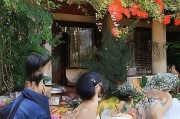 好，用户让我写一篇关于乡镇补贴申请的文章，标题和内容都要写。首先，我需要确定文章的结构。标题要吸引人，可能用乡镇补贴申请指南，如何高效申请补贴这样的标题，既明确又直接