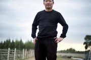 好，用户让我写一篇关于钳工申请补贴的文章，标题和内容都要写。首先，我需要确定文章的结构。标题要吸引人，可能用钳工申请补贴，开启职业发展新篇章这样的标题，既点明主题，又有 forward 的感觉