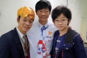 好，用户让我写一篇关于洗车申请补贴的文章，标题和内容都要写。首先，我需要确定文章的结构。标题要吸引人，可能用洗车补贴来了！这些你别错过！这样的标题，既简洁又有吸引力