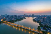 杭州网站分析，浏览器排名背后的市场策略与优化路径，揭秘杭州网站浏览器排名，市场策略与优化之道