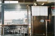 好，用户让我写一篇关于补贴申请家庭的文章，首先得确定标题。标题要简洁明了，又能吸引读者。比如助力家庭温暖，补贴申请家庭的申请指南这样的标题，既点明了主题，又说明了文章的目的
