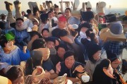 嗯，用户让我写一篇关于科技部新能源补贴申请的文章，标题和内容都要写。首先，我得理解用户的需求。他们可能是一个需要申请补贴的企业或者个人，或者是为相关机构准备资料的人。标题要吸引人，内容要详细且实用
