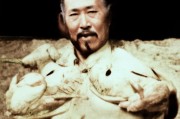 好，用户让我写一篇关于购屋补贴申请的文章，标题和内容都要写。首先，我需要确定文章的结构。标题要吸引人，可能用购屋补贴申请指南，如何高效申请及政策解读这样的标题，既明确又全面