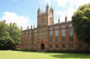 揭秘英国中学排名网站，权威信息助力家长选校，英国中学排名网站深度解析，家长选校权威指南