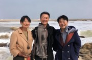 好，用户让我写一篇关于土房补贴申请的文章，标题和内容都要写。首先，我需要确定标题，要吸引人又明确。可能用土房补贴申请指南，如何高效申请及政策解读这样的标题，既说明了主题，又涵盖了申请指南和政策解读