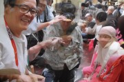 好，用户让我写一篇关于精神残疾人两项补贴申请的文章，首先得确定标题。标题要简洁明了，又能吸引读者，所以精神残疾人两项补贴申请，政策解读与申请指南听起来不错