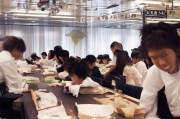 好，用户让我写一篇关于环卫工人工伤补贴申请的文章，首先得确定标题。标题要简洁明了，又能吸引读者，所以环卫工人工伤补贴申请指南，如何合法申领这个标题不错，既说明了主题，又给出了帮助的含义