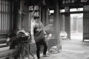 好，用户让我写一篇关于福州市新冠疫情补贴申请的文章，标题和内容都要写。首先，我需要确定标题，要简洁明了，又能吸引人。考虑到福州市和新冠疫情补贴，标题可以是福州市新冠疫情补贴申请指南及政策解读