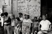 嗯，用户让我写一篇关于聋哑人申请国家补贴条件的文章，还给了标题和字数要求。首先，我需要确定标题，可能需要一个吸引人的标题，比如听见未来，聋哑人申请国家补贴条件探析。这样既点明了主题，又有一定的吸引力