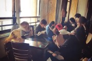 好，用户让我写一篇关于中银香港补贴申请的文章，标题和内容都要写。首先，我需要明确用户的需求。看起来用户可能是在准备一篇新闻报道或者分析文章，所以标题要吸引人，内容要详细且有深度
