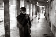 好，用户让我写一篇关于夜宵申请补贴的文章，首先得确定标题。标题要吸引人，同时明确主题，所以夜宵经济，补贴申请指南与政策解析听起来不错