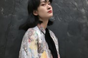 好，用户让我写一篇关于本科申请补贴的文章，标题和内容都要写。首先，我需要确定标题，要吸引人又明确。可能用2023本科申请补贴攻略，如何高效完成申请流程这样的标题，既说明了主题，又给出了行动建议